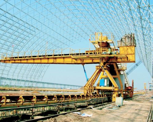 Tip tal-ġenb Cantilever Stacker